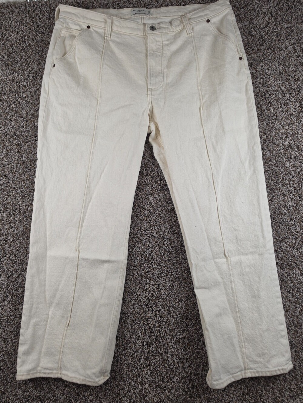 Abercrombie & Fitch Womens Sz 16 The Baggy Mid Rise Denim Jeans White 33"